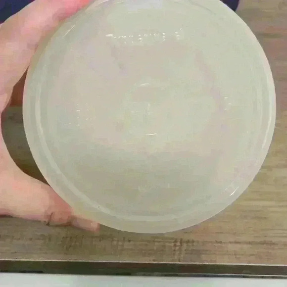 Tupperware 4 medium wonder 1551c  clear and 2 seals clear navy blue seals - Picture 3 of 4